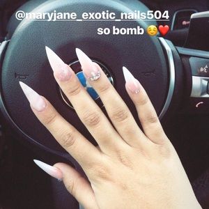 https://www.facebook.com/Maryjanenails504/